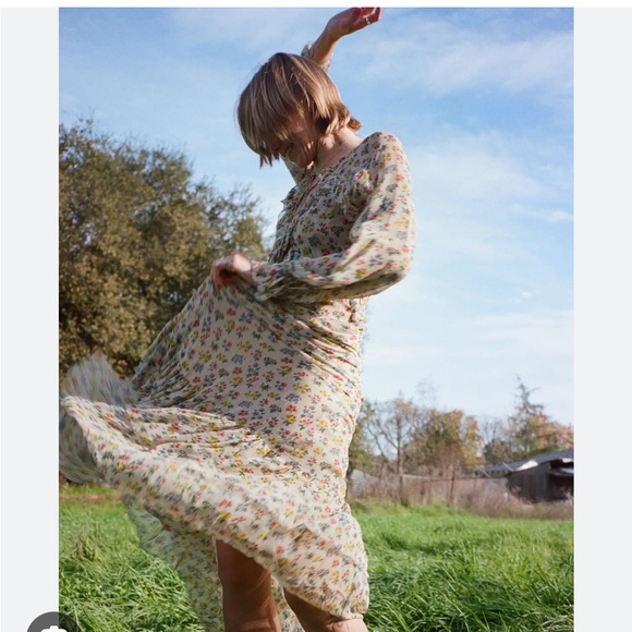 Doen Saffron Silk Dress in Bouquet size small - Picture 3 of 9